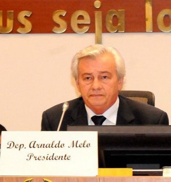 Presidente da AL, deputado Arnaldo Melo