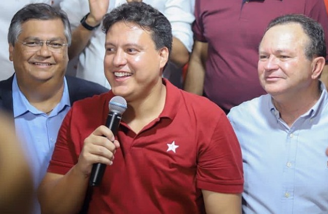 Felipe Camarão ao lado de Flávio Dino e Carlos Brandão